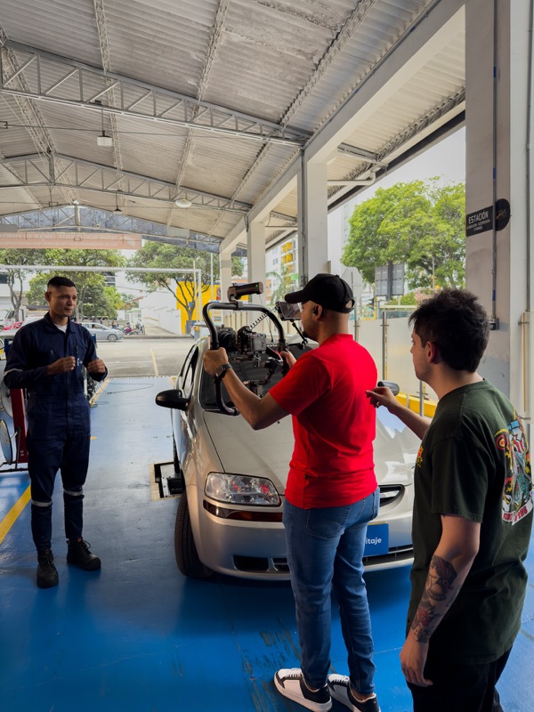 Grabación de reels y videos para redes sociales — agencia MONARCA Bucaramanga